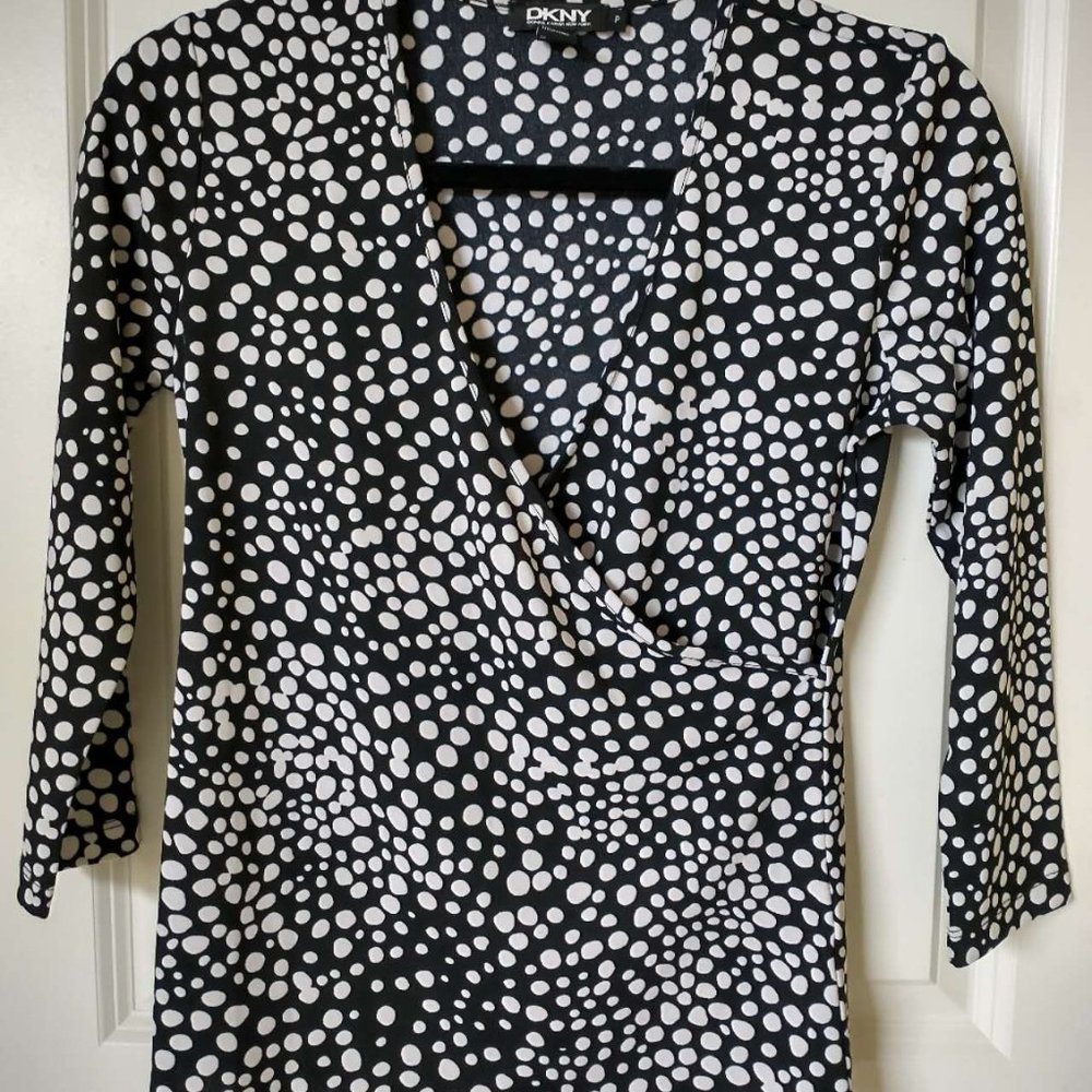 DKNY Black White Random dot Wrap Top Size P